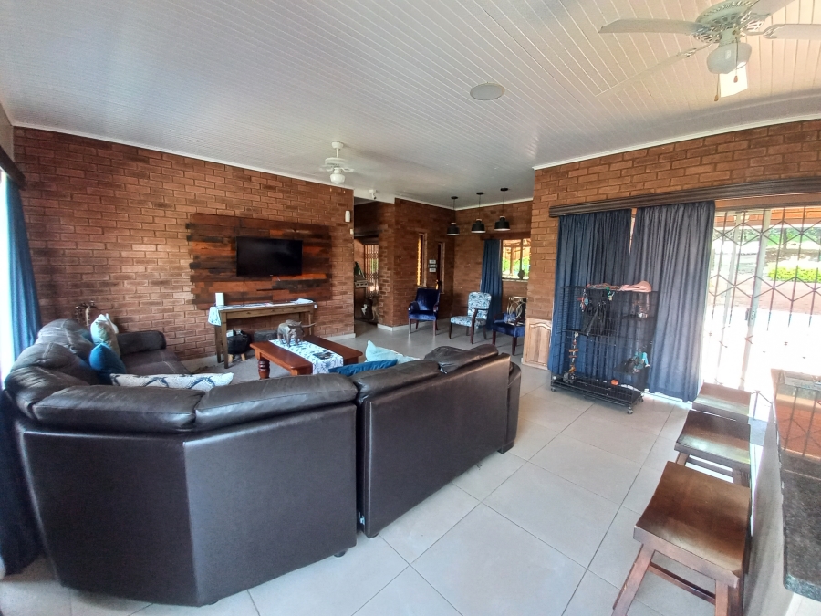 4 Bedroom Property for Sale in Safari Gardens North West